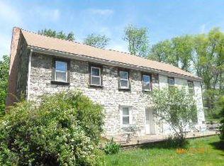 305 Hickon Rd, Quakertown, PA 18951