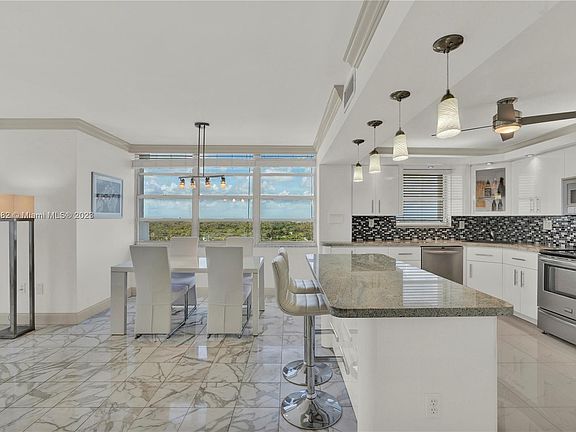 4th image of 2780 NE 183rd St APT 1602