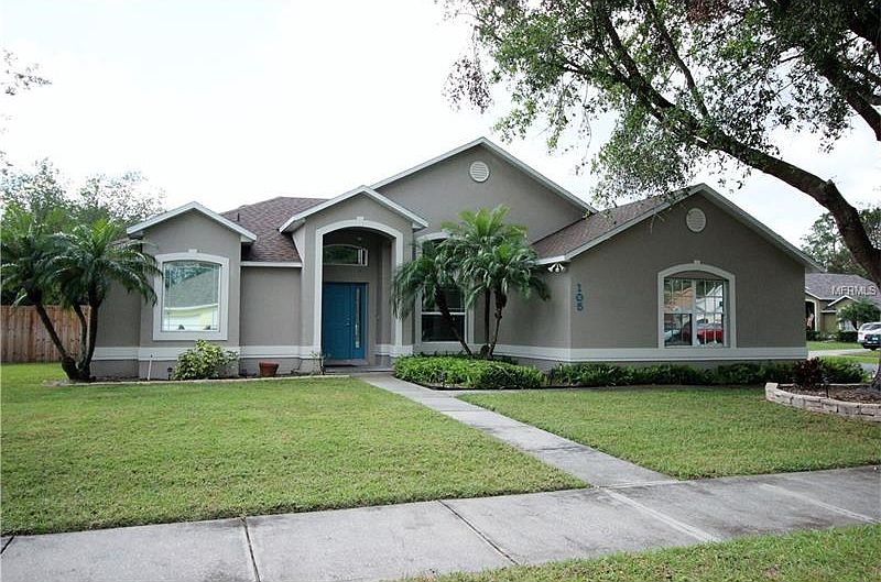 1st image of 105 Oak Point Pl