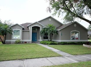 105 Oak Point Pl, Davenport, FL 33837
