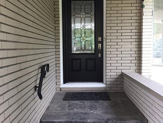 2nd image of 10129 Lynn Dr