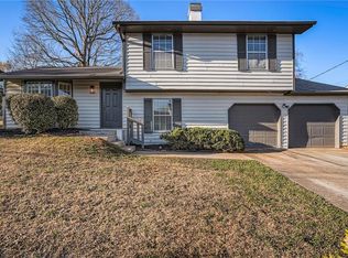 6174 Raleigh Oaks Ct, Lithonia, GA 30058