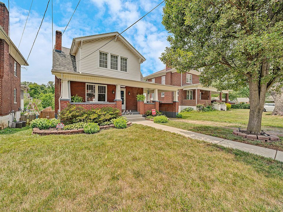 1st image of 2710 Hillcrest Ave NW