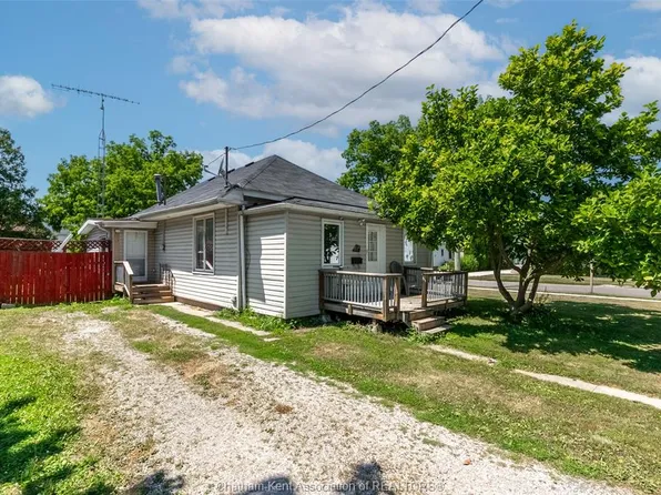 252 Wellington St E, Chatham Kent, ON N7M 3P5