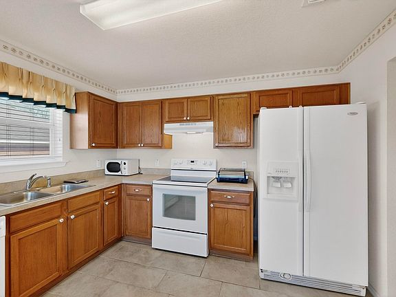 4th image of 508 Logan Dr