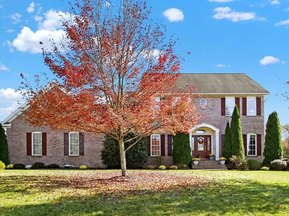65 Palace Dr, Gettysburg, PA 17325