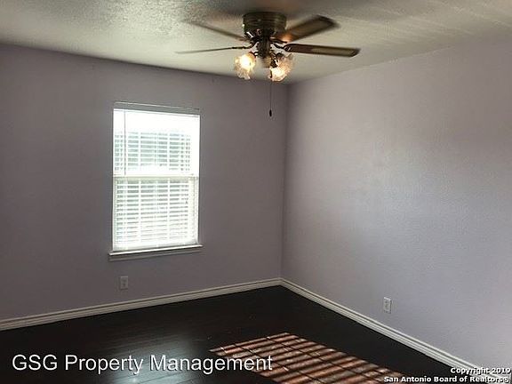 4th image of 10302 Cold Creek Ct