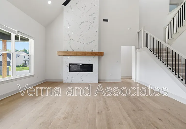 1240 Mammoth St — Photo 10