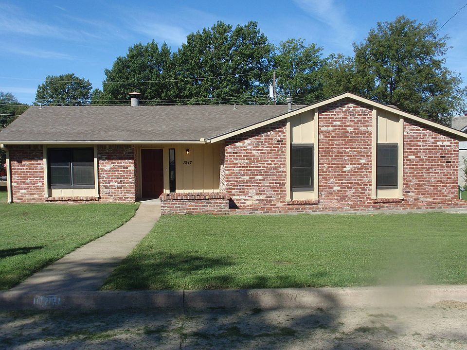 1st image of 1217 Guinn Ln