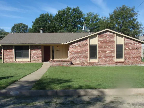 1217 Guinn Ln, Bartlesville, OK 74006