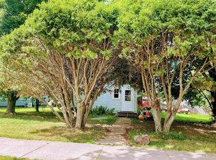 816 Crystal Ave, Crystal Falls, MI 49920