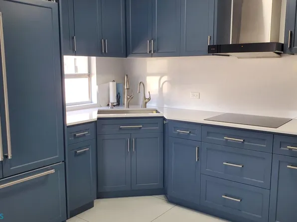 5892 Tartak #8, Carolina, PR 00979