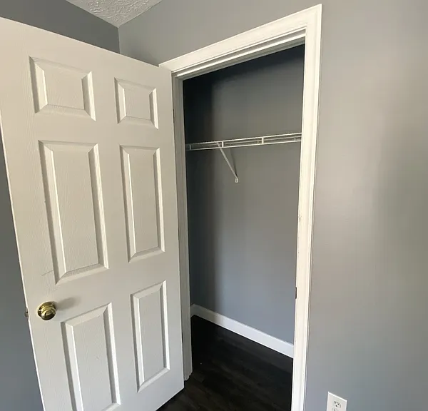 8025 Brookstone Ct — Photo 23