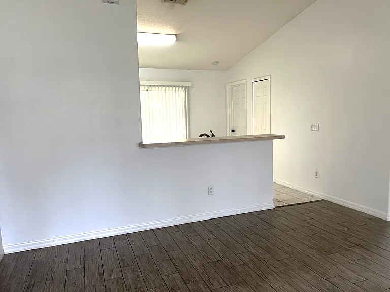 16 Pine Hurst Ln #B1 — Photo 8