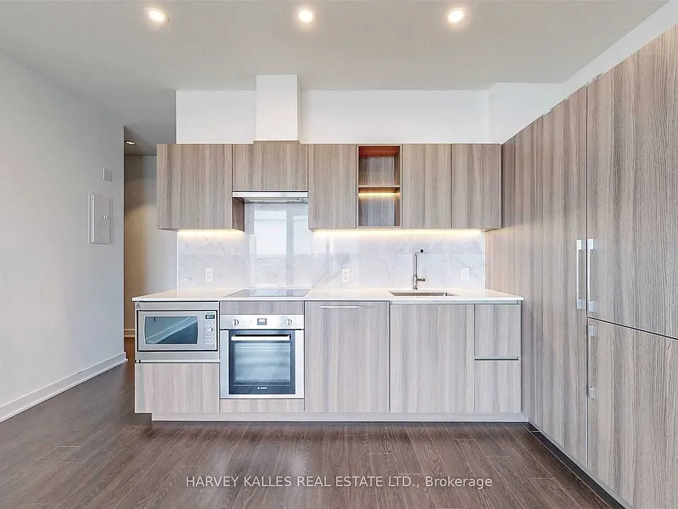 17 Bathurst St #4610