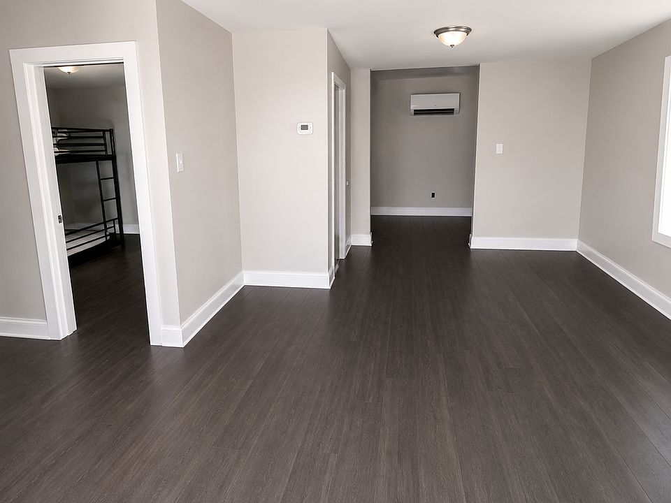 2nd image of 861 Pendleton St