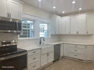 255 Bronwyn St — Photo 6