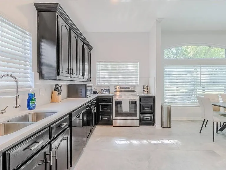 1206 Kendolph Dr — Photo 12