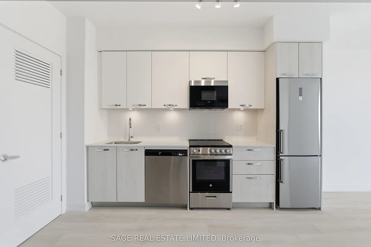 Building Photo - 75 James St S #1404