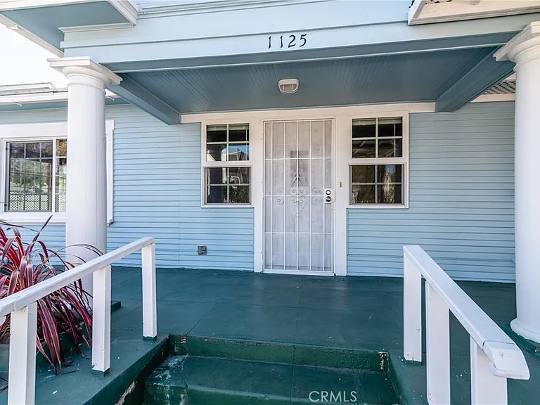 1125 N Heliotrope Dr — Photo 31