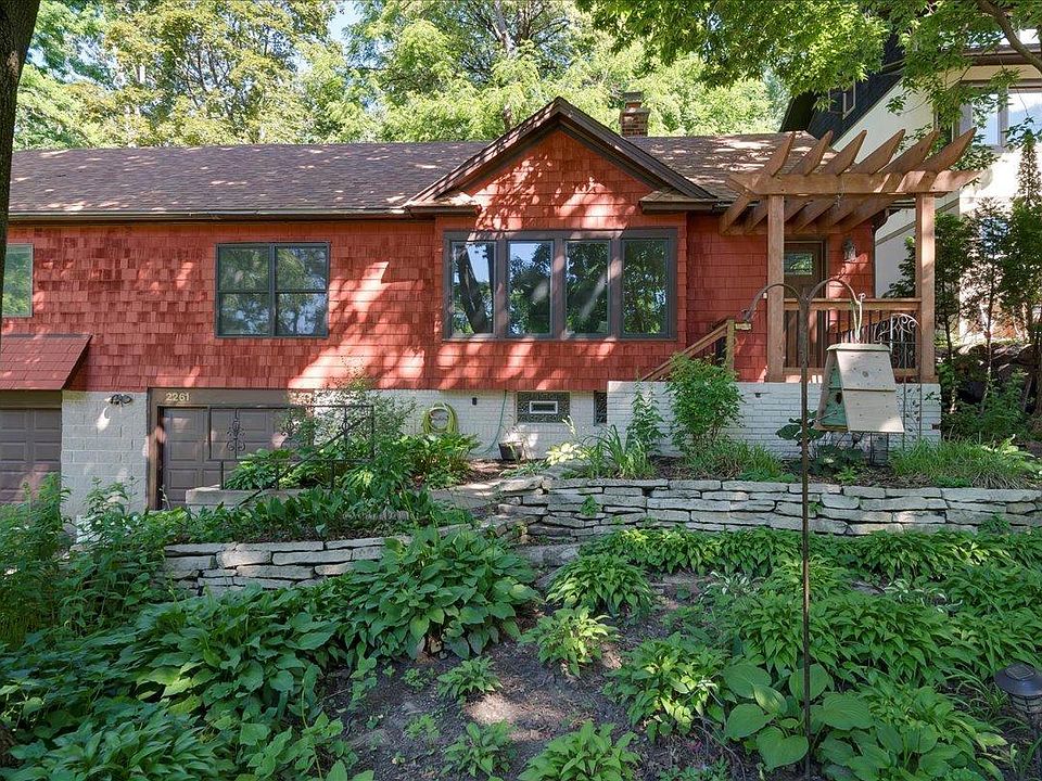 1st image of 2261 Hillside Ave