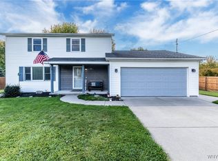 914 Balmer Rd, Youngstown, NY 14174