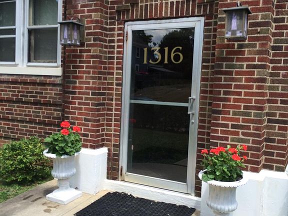 3rd image of 1316 Morten St APT 205