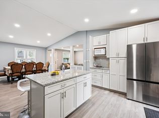 8313 Shady Spring Dr, Gaithersburg, MD 20877