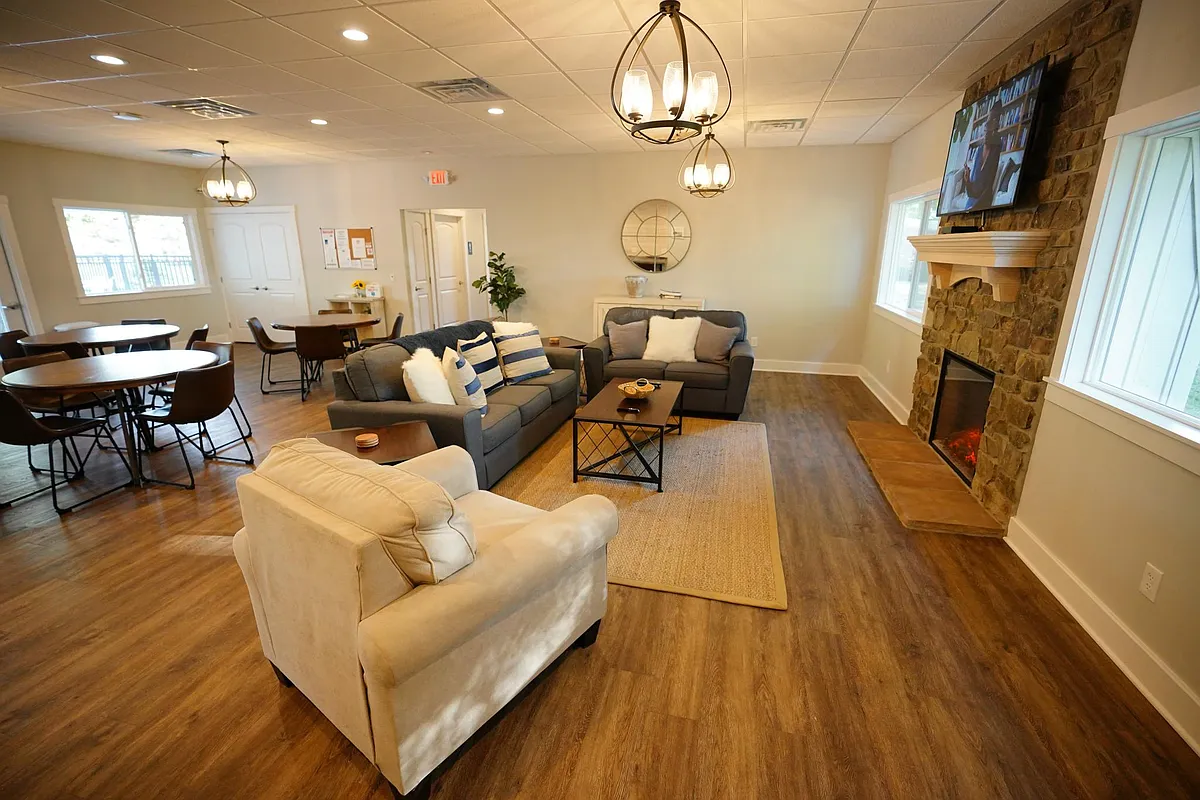 Shoreham Park Apartments in Avon Lake 1,450+ per month HotPads