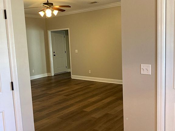 3rd image of 3791 Old Vine Way