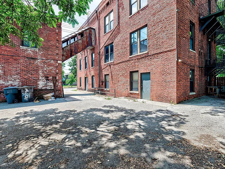 3001 N New Jersey St #301 — Photo 18