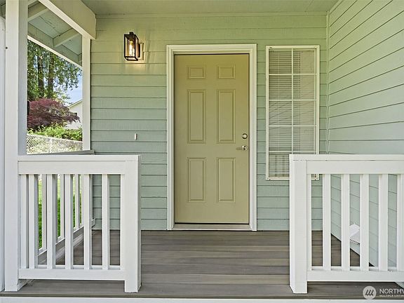 3rd image of 211 Anderson Avenue