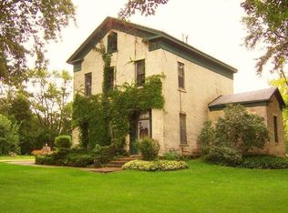 1014 Franklin Grove Rd, Dixon, IL 61021