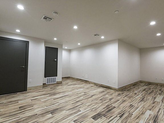 3rd image of 182 Jefferson St #1A