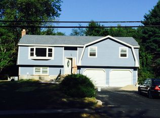 209 Woodland Ave, Bloomfield, CT 06002