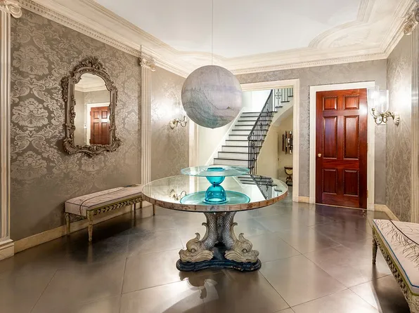 109 E 69th St, New York, NY 10021