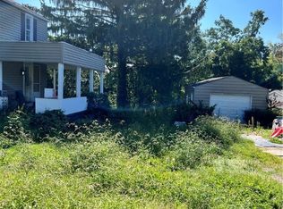 696 Spring Grove Ave, East Liverpool, OH 43920