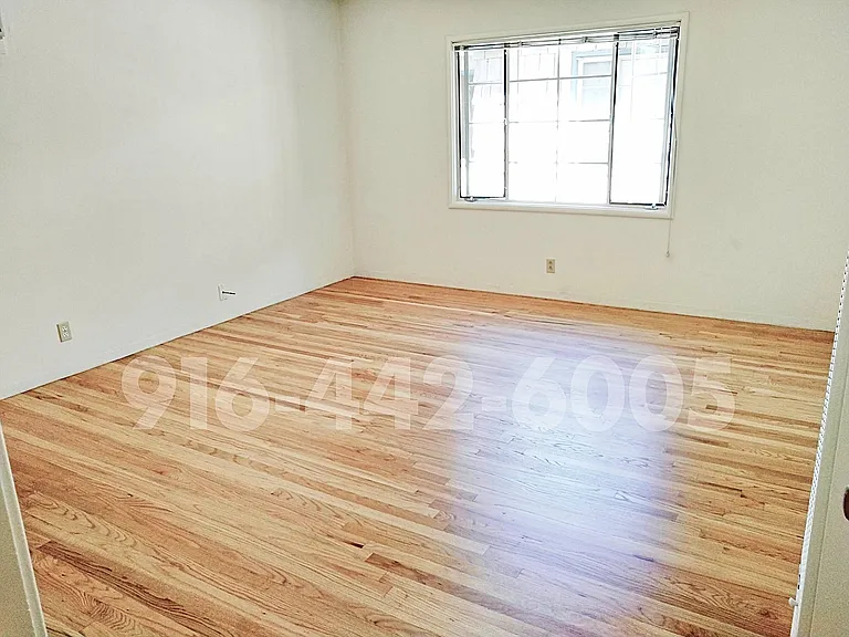 2426 P St #10 — Photo 10