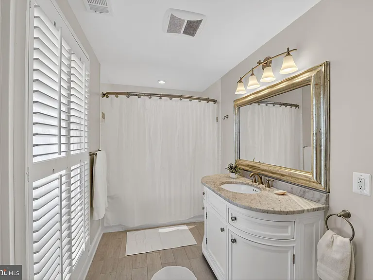 5115 Cape Cod Ct — Photo 35