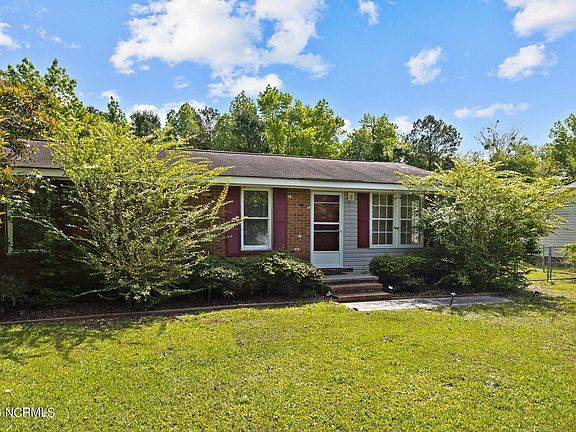 2nd image of 1282 Chatham Street
