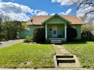 2512 N 2nd St, La Grande, OR 97850