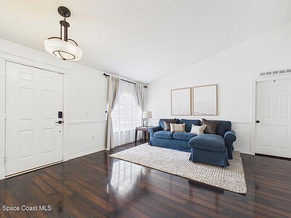 5th image of 583 Edison St SE