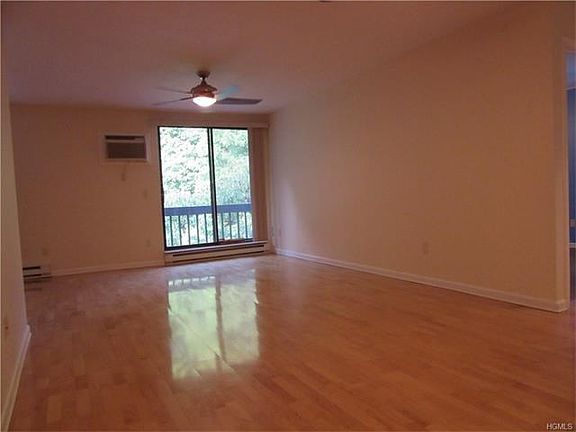 3rd image of 203 Drew Ln