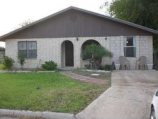1st image of 3212 Redwood Ave