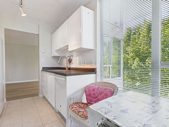 4th image of 7077 Beresford St #601
