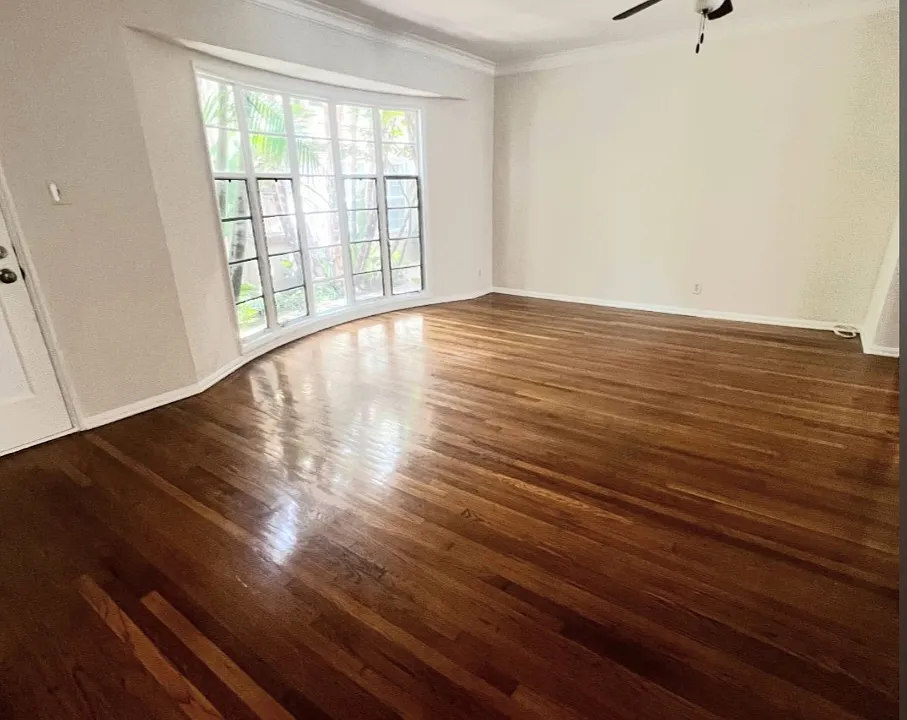 6542 Franklin Ave #14
