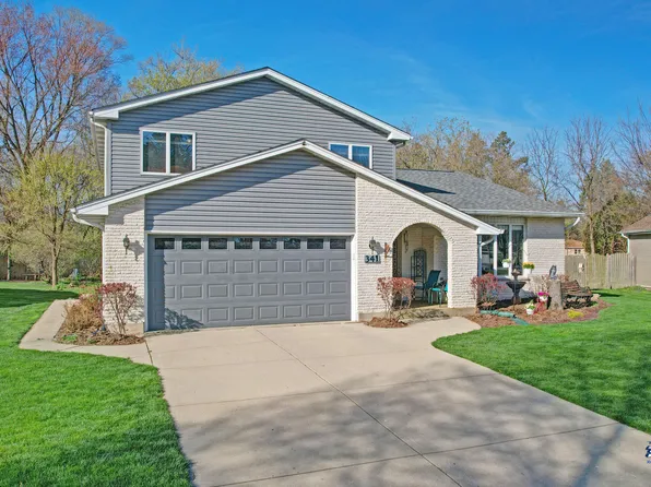341 Cornell Ln, Algonquin, IL 60102