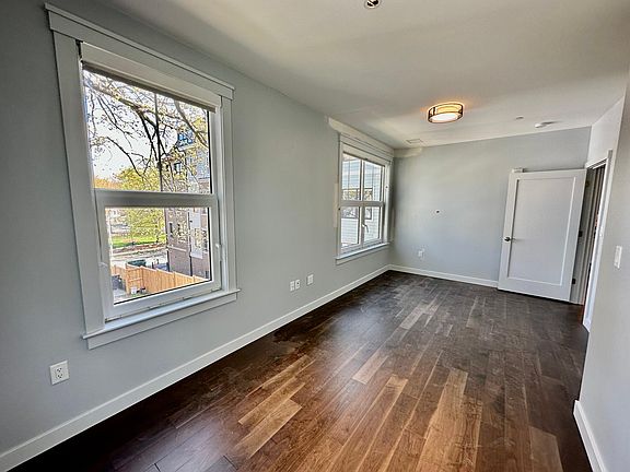 4th image of 132 Babcock St #317