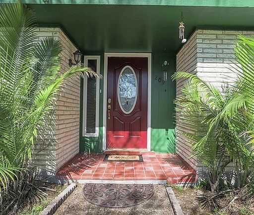 2nd image of 209 Llano Dr
