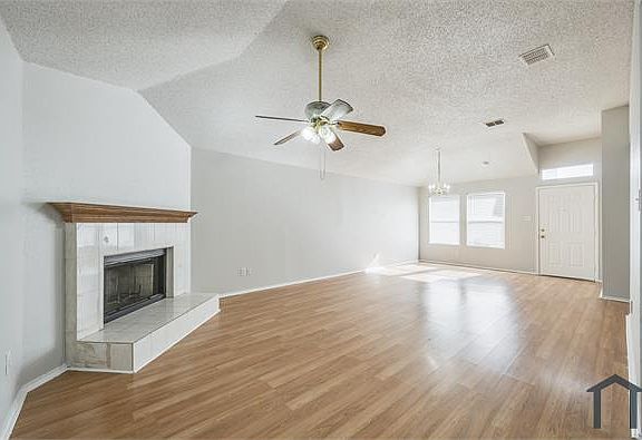 5th image of 1421 Chesapeake Dr